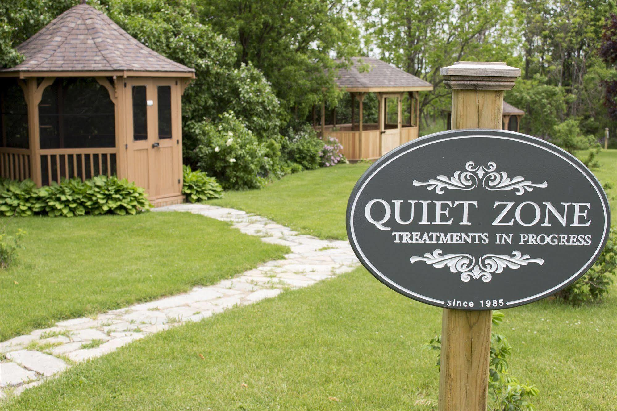Ste. Anne'S Spa Grafton Zewnętrze zdjęcie